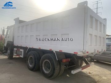 o caminhão 6x4 375hp do trator da mão de 30Tons Howo segundo fez no ano 2015